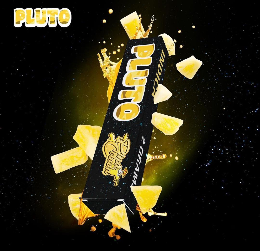 Pluto Pina Colada Disposable